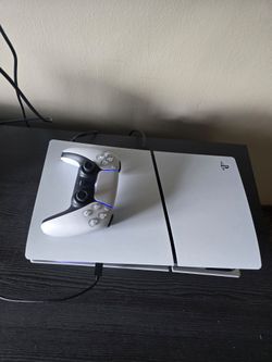 ** Like New** PS5 SLIM DIGITAL Version