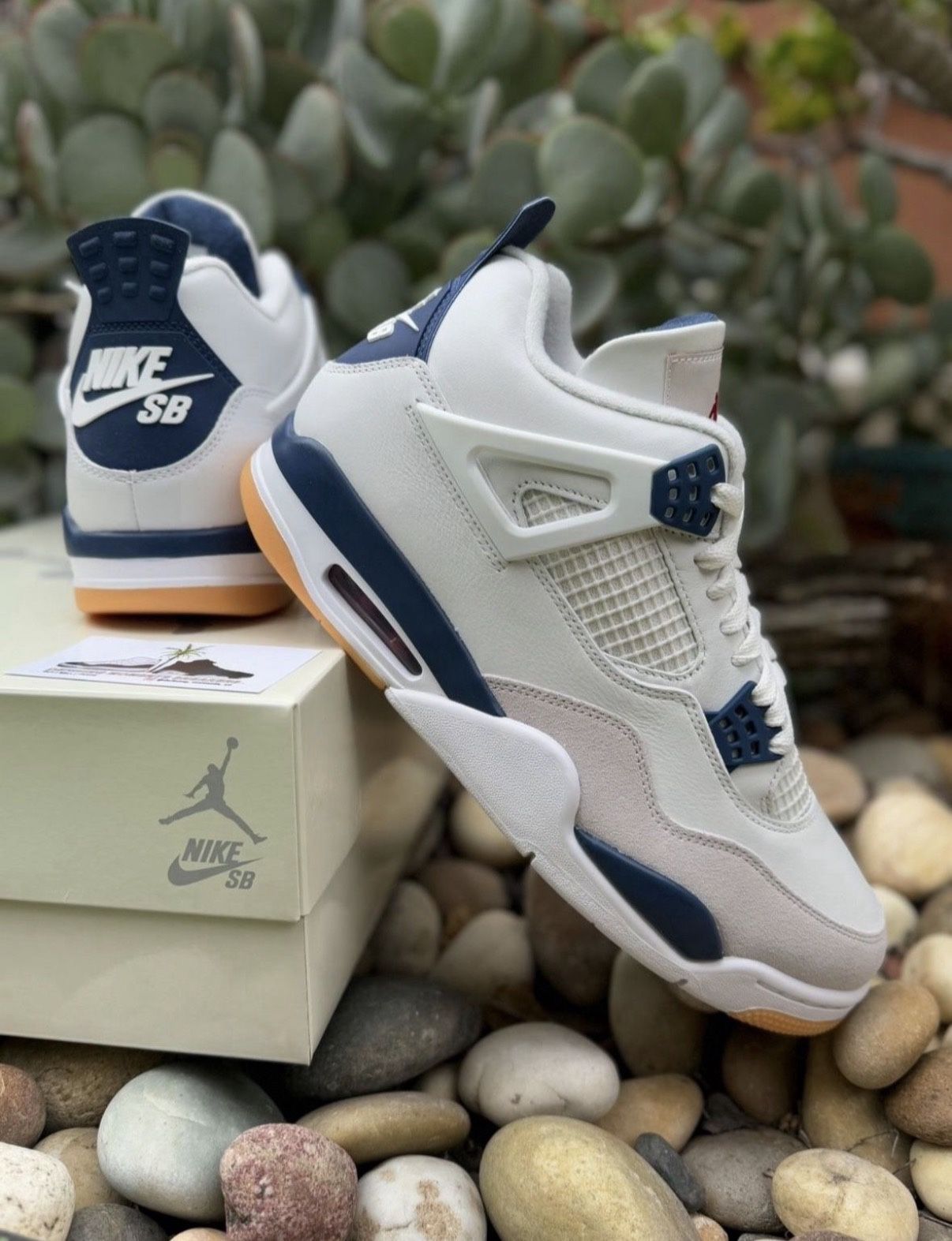Jordan Retro 4 SB Navy Sizes 9 13