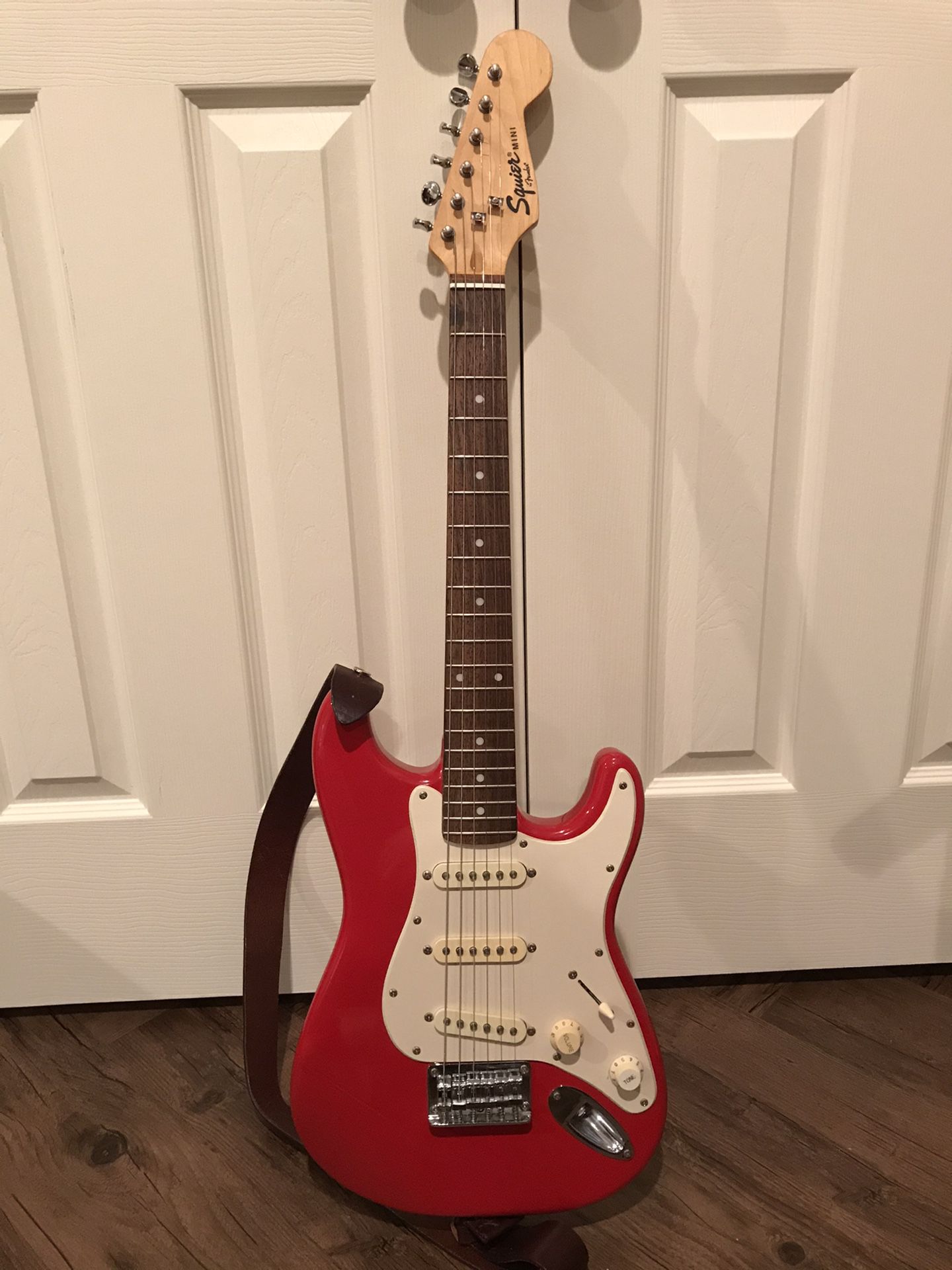 Fender Strat mini electric guitar