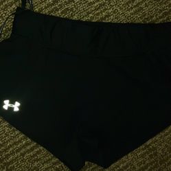 Women’s under armor Shorts.