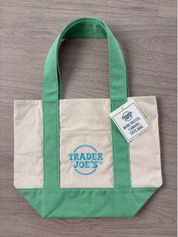 Trader Joe’s mini canvas pastel tote- nwt