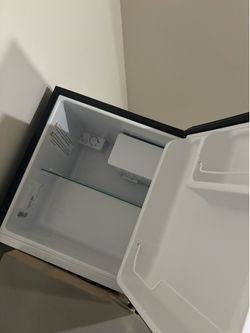 Hisense Mini Fridge