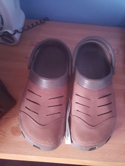 Brand New Croos For Men's Size 10M