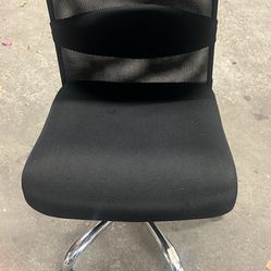 Good condition desk chair