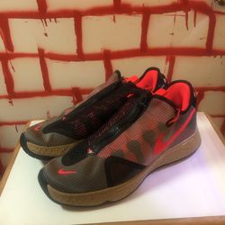 Size 17 Nike PG 4’s
