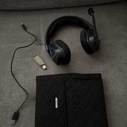 Corsair Void RGB Wireless Gaming Headset