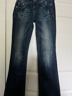 It’s very good jeans for women’s the size is 28