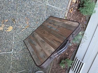 Portable Table with Chairs