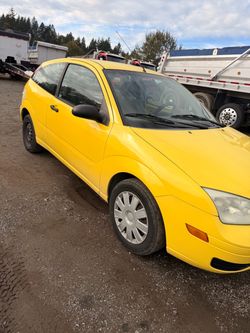 Ford Focus 2-Door Hatchback Yellow