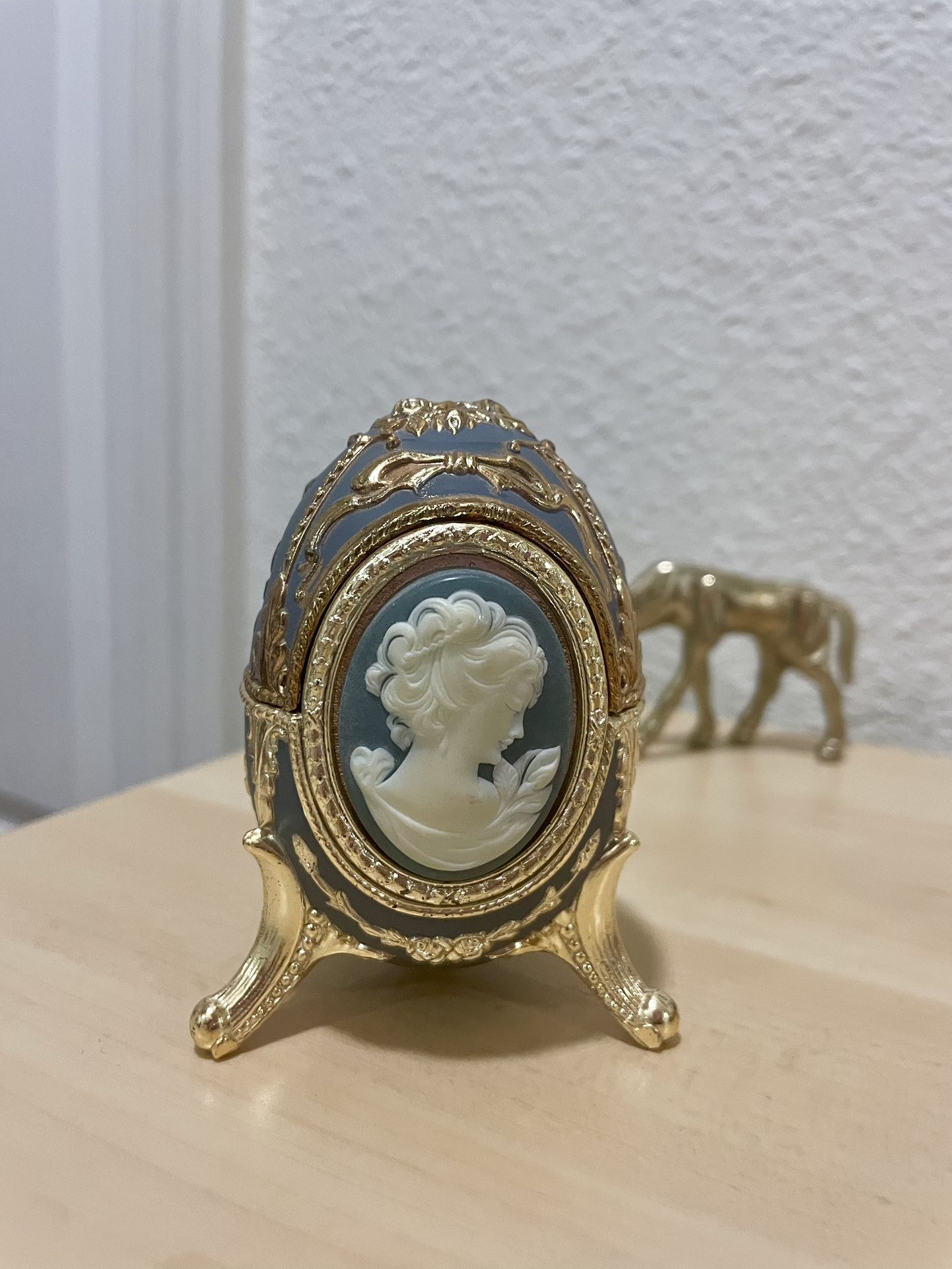 Vintage Cameo Music Box, Egg Shape, Jewelry Box, Memory Tune, Dresser Box