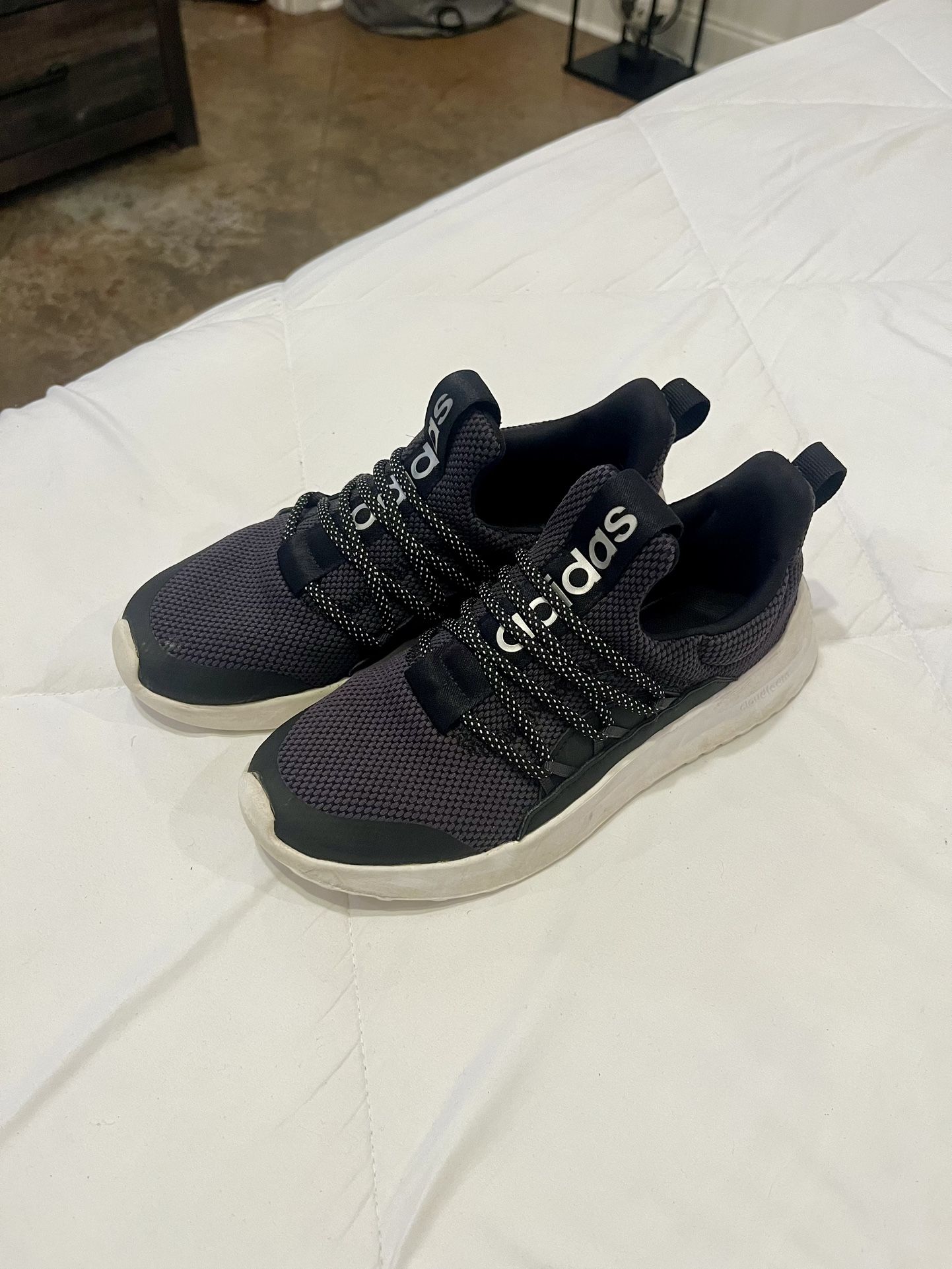 Boys Addidas Shoes - Size 4 1/2