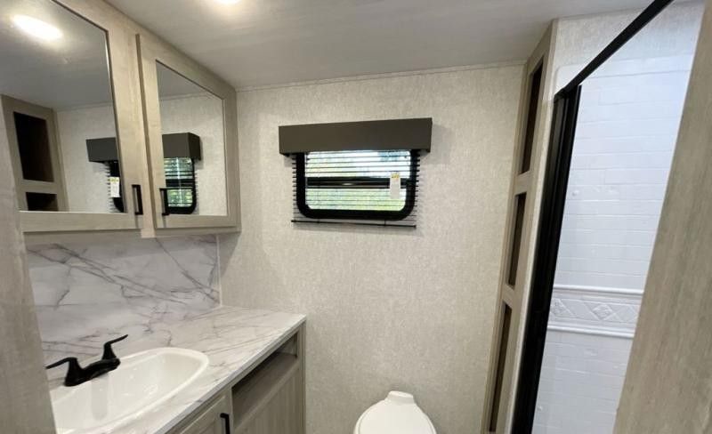 New 2024 EAST TO WEST Alta 2600KRB