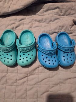 CROCS SIZE 4C AND 5C