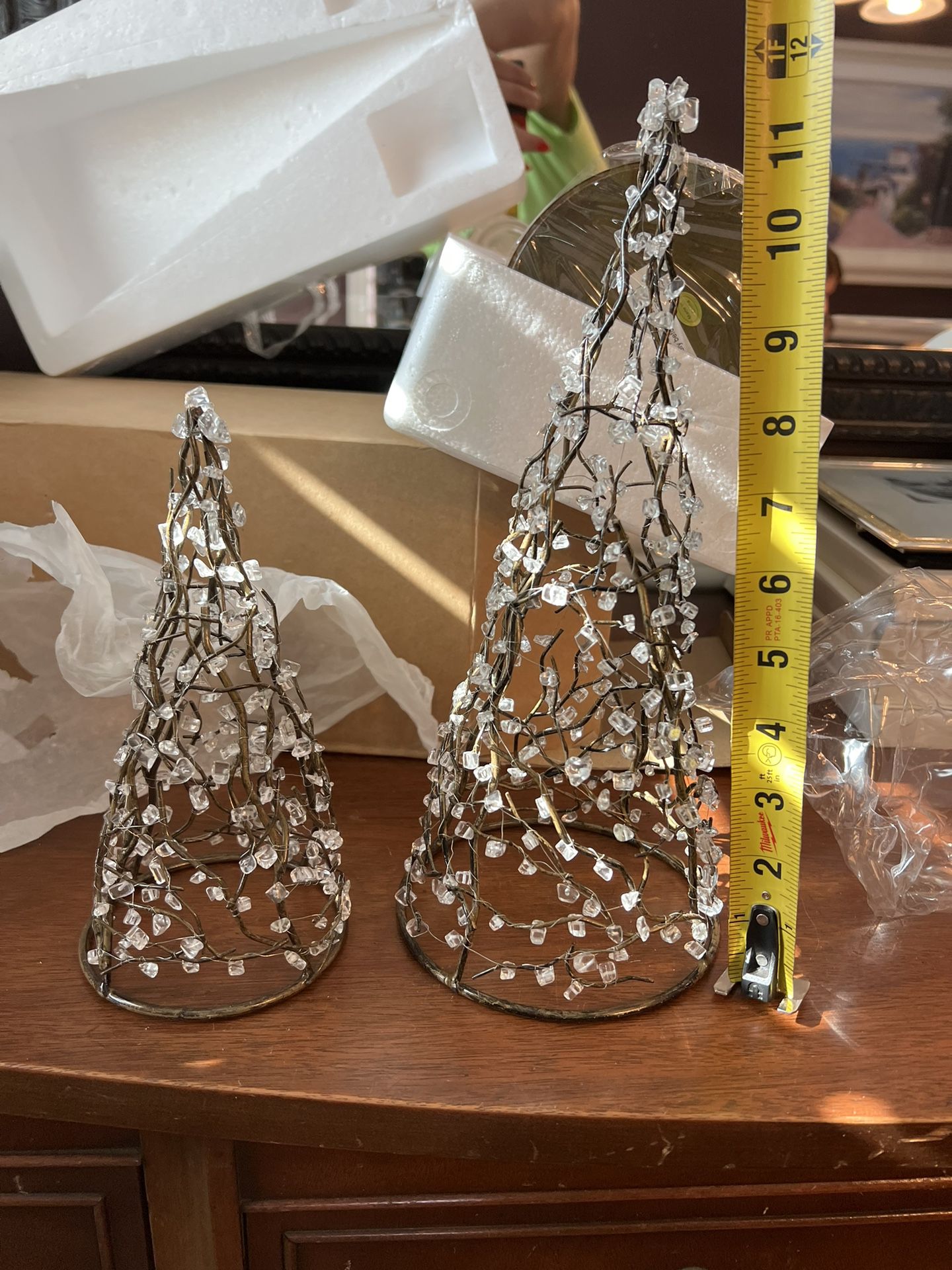 New In Box Gold Canyon Set Of 2 Wire & Crystal Candle Holder Topiary