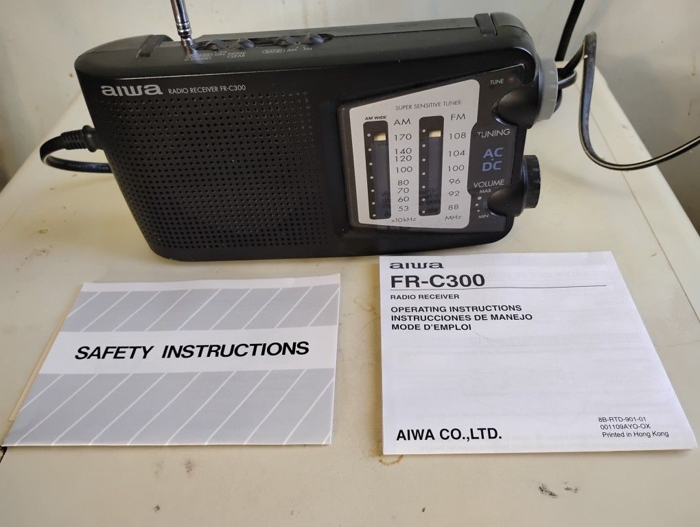 Portable Aiwa FR-C300 radio receiver With Original Box And Paper Works