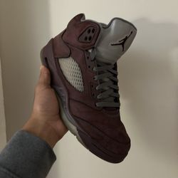 Jordan 5 Burgandy