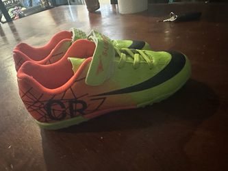 Boys indoor soccer cleats