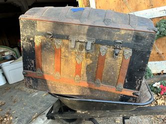 Vintage Trunk