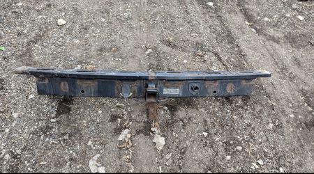 07 - 14  Escalade rear bumper support with hitch