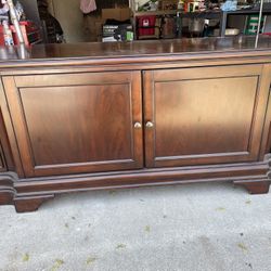 TV Cabinet 