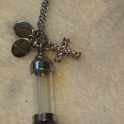 Friend Necklace Keepsake Ash Holder 