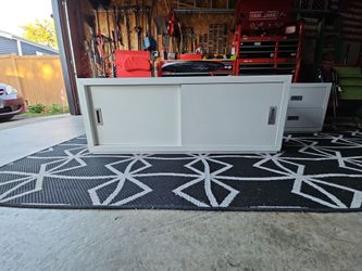cabinet/storage/under TV storage