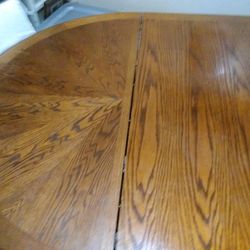Amish Ball And Claw Foot Dining Room Table