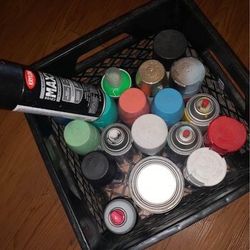 Spray paint 