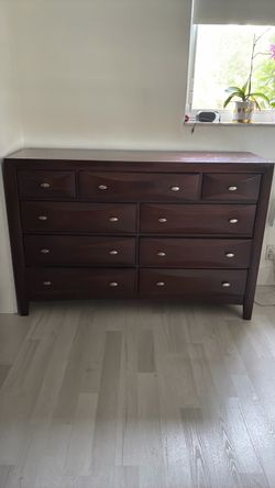 Furniture dresser
