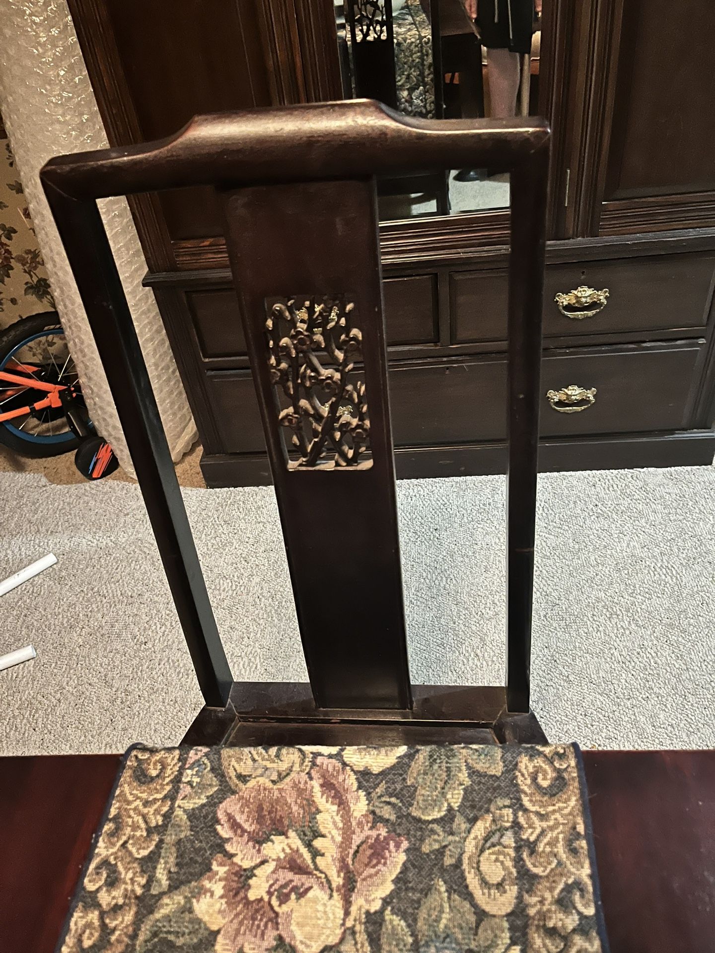 Cherry Wood Oriental Dining Table And Chairs