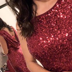 Red sequin dress - Open back - Size 4