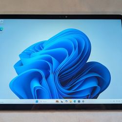 NICE MICROSOFT SURFACE PRO 8 WINDOWS TABLET i5 8GB RAM