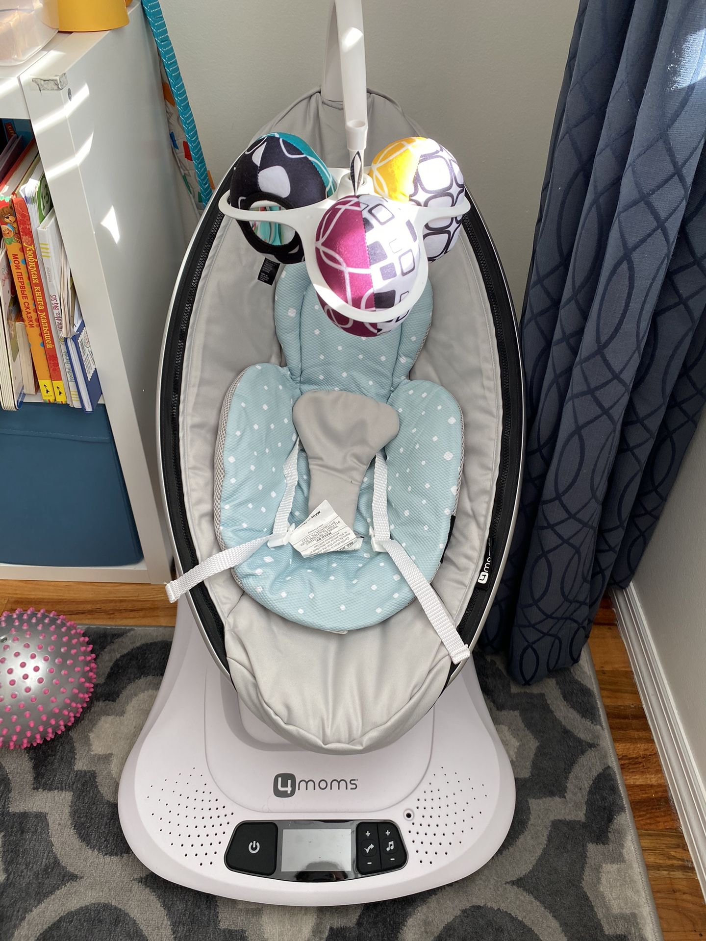 4moms® MamaRoo® Multi-Motion Baby Swing in Grey