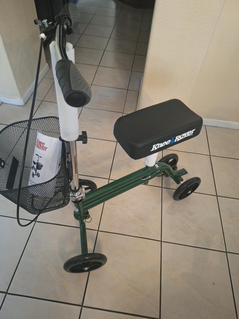 Knee Scooter Brand, Green Color