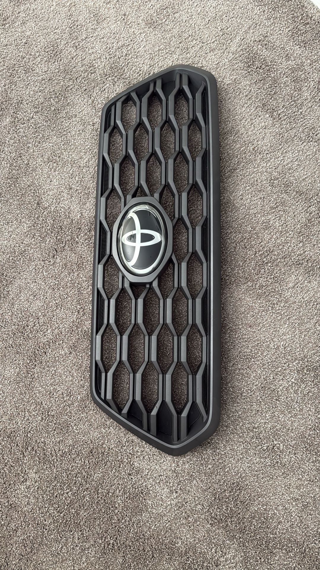 Tacoma TRD Off-road Grill