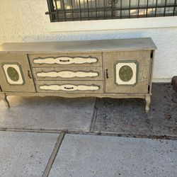 Free Dresser