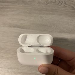 AirPods 2nd Gen Charging Case Only – Fully Working 