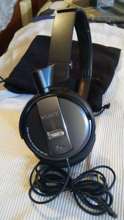 SONY HEADPHONES STEREO