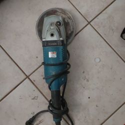 Makita 7" Corded Angle Grinder 