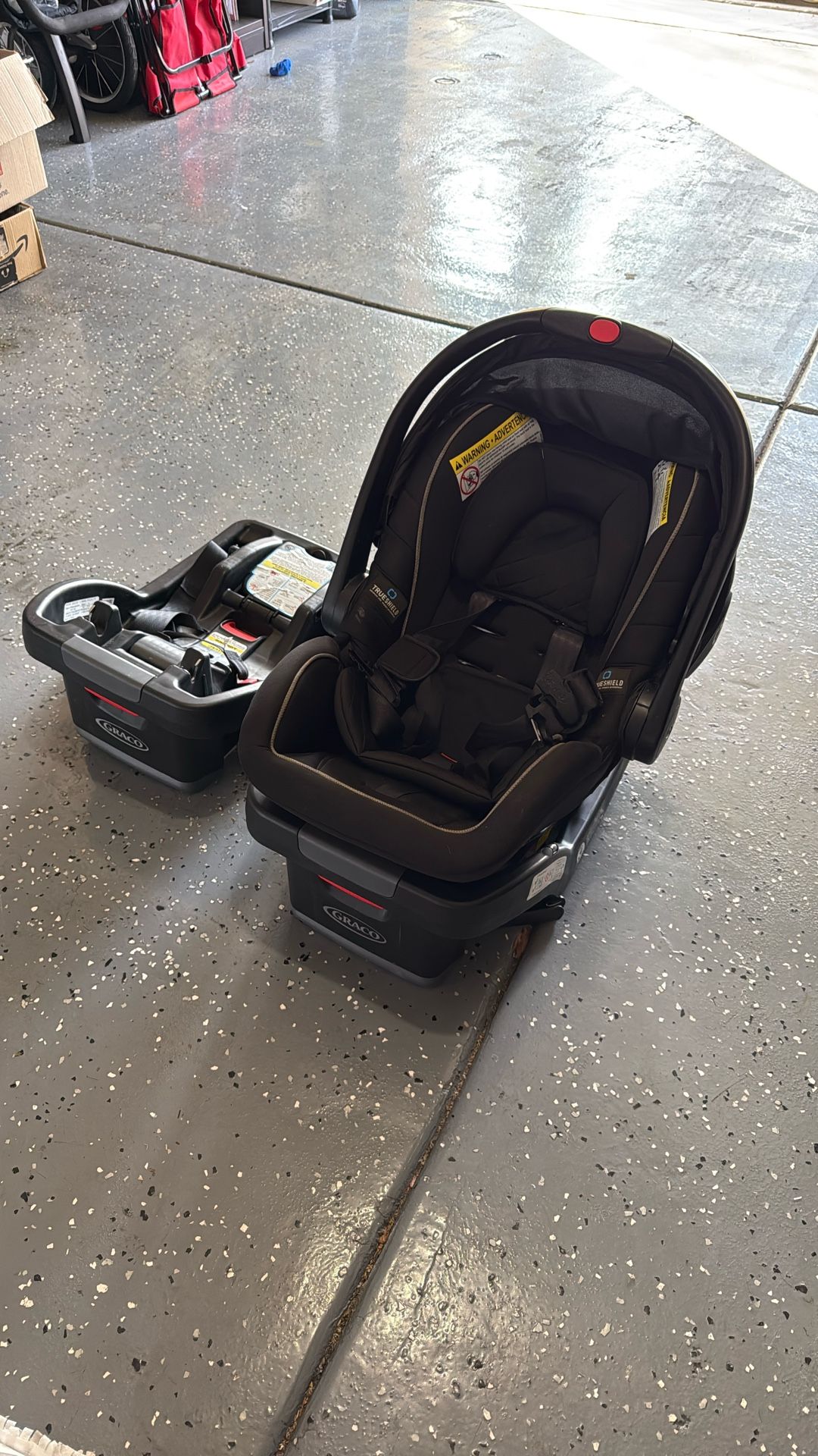 Infant car seat