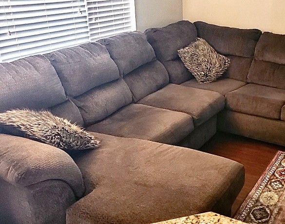 Gray Fabric Couch – Super Soft & Comfy