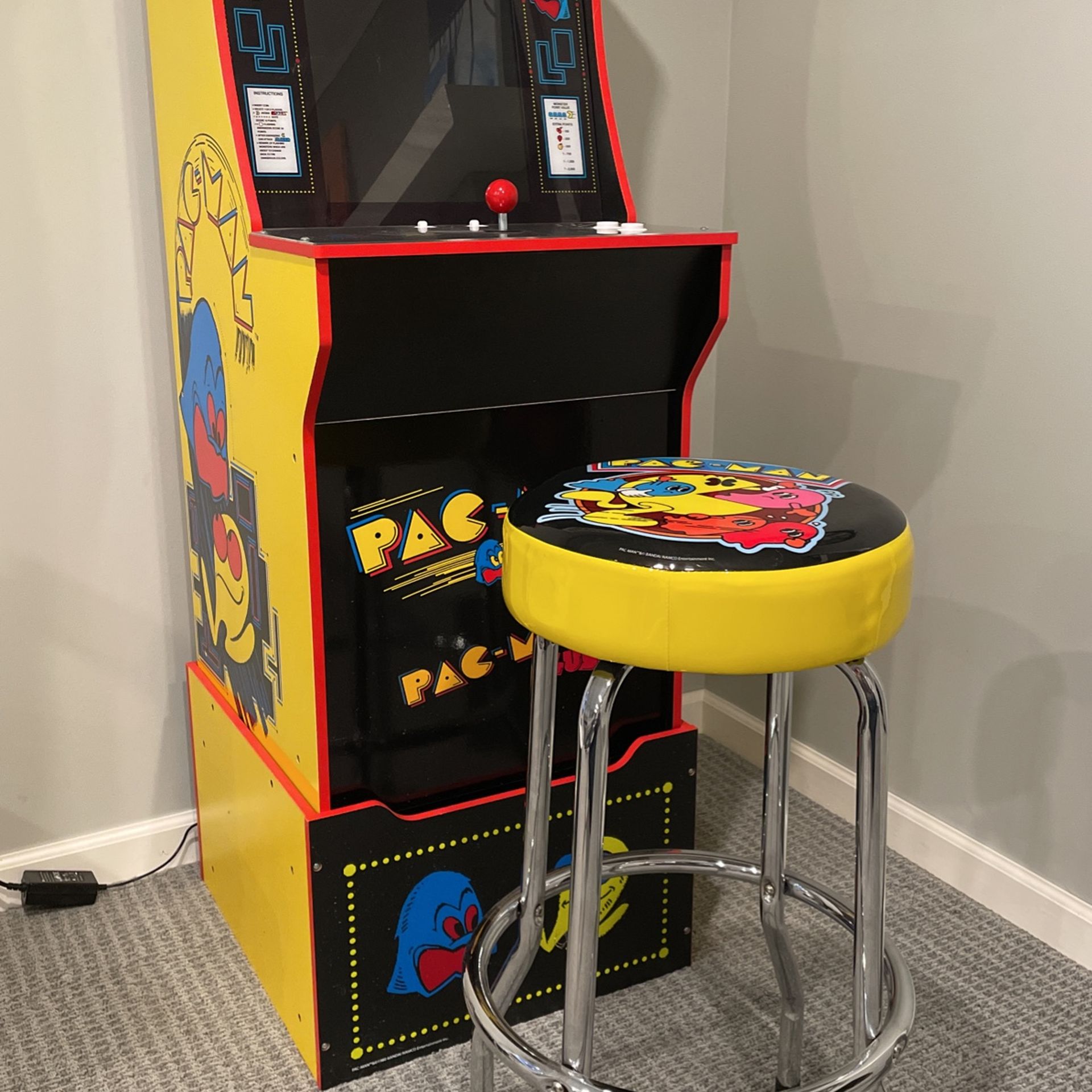 PAC-MAN Plus Arcade Game With Stool