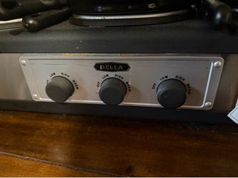 Bella 2.5 qt Buffet food warmer.