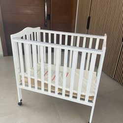 Baby Crib White 