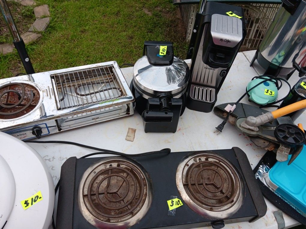 Small household appliances for your kitchen ten dollars each
