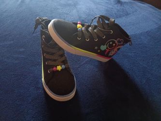 Girls shoes