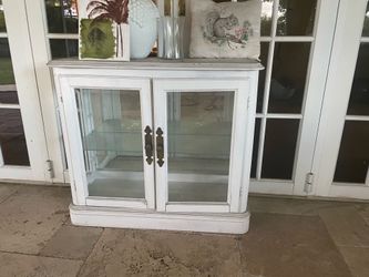Display Cabinate