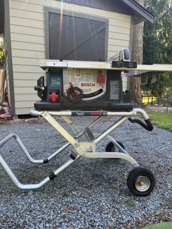Bosch Table Saw with TS3000 Gravity Rise Stand