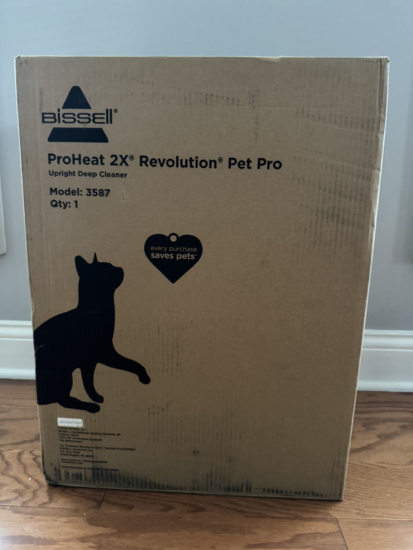 ProHeat 2X® Revolution® Pet Pro Carpet Cleaner Exclusive Bundle