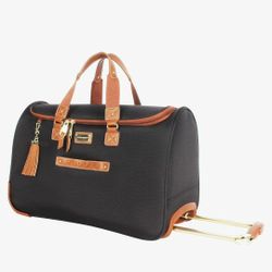 Steve Madden

Lightweight Rolling Duffel Bag

